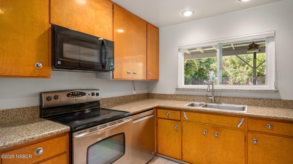 Los Olivos, California, 93441, United States, 2 Bedrooms Bedrooms, ,2 BathroomsBathrooms,Residential,Forsale,1941490