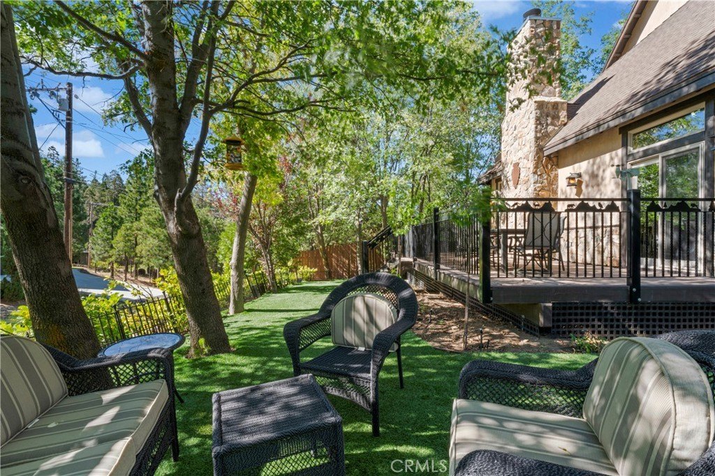 Lake Arrowhead, California, 92352, United States, 4 Bedrooms Bedrooms, ,3 BathroomsBathrooms,Residential,Forsale,1953302
