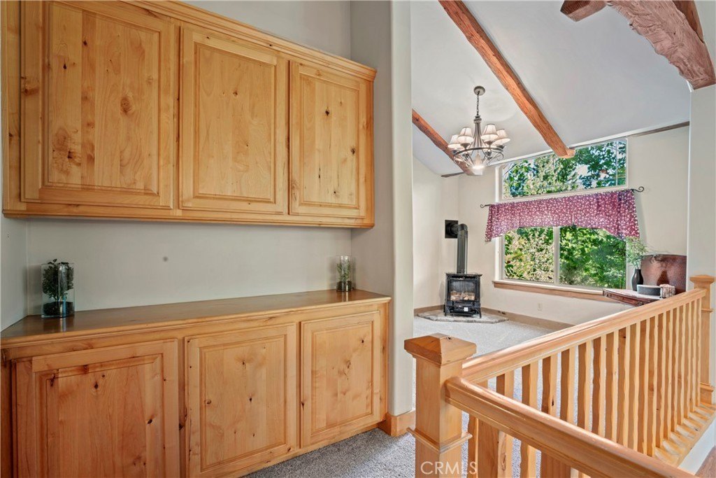 Lake Arrowhead, California, 92352, United States, 4 Bedrooms Bedrooms, ,3 BathroomsBathrooms,Residential,Forsale,1953302