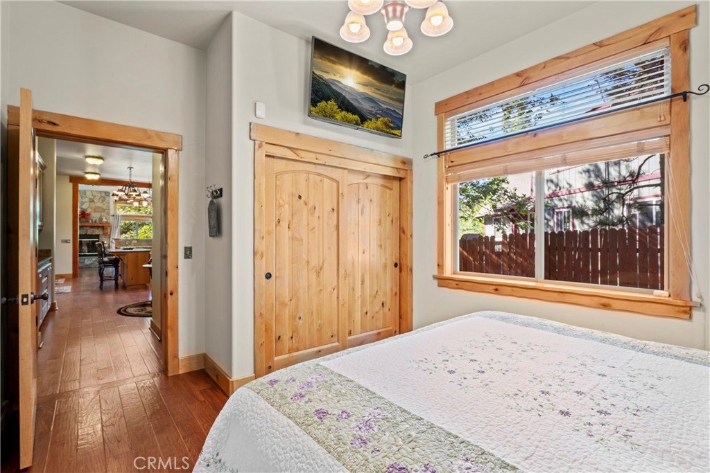 Lake Arrowhead, California, 92352, United States, 4 Bedrooms Bedrooms, ,3 BathroomsBathrooms,Residential,Forsale,1953302
