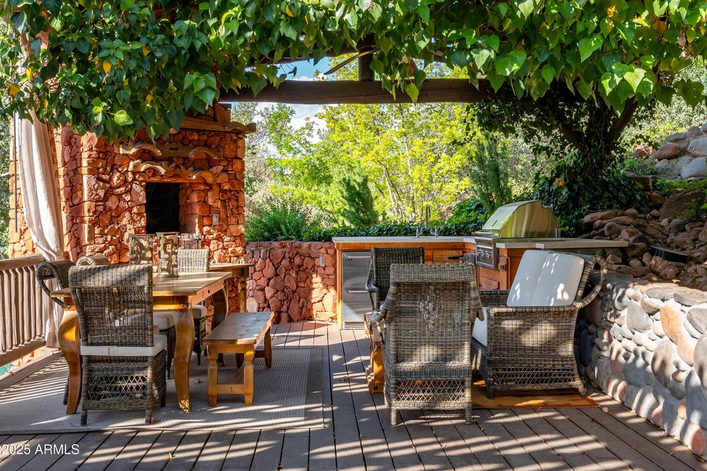 Sedona, Arizona, 86336, United States, 4 Bedrooms Bedrooms, ,4 BathroomsBathrooms,Residential,Forsale,2004625