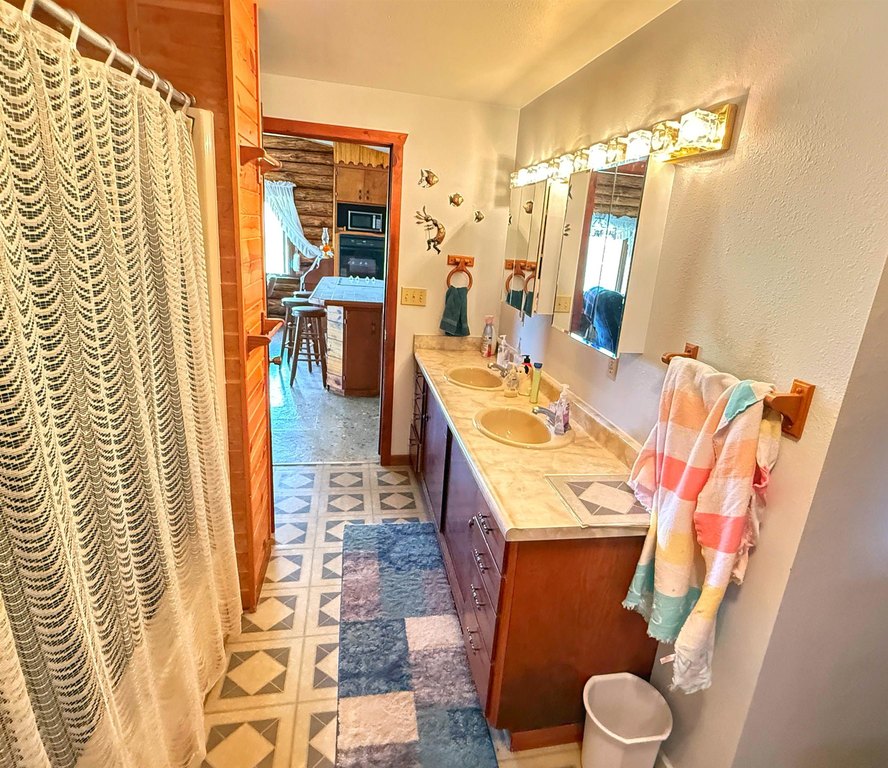 Sundance, Wyoming, 82729, United States, 1 Bedroom Bedrooms, ,2 BathroomsBathrooms,Residential,Forsale,1990709