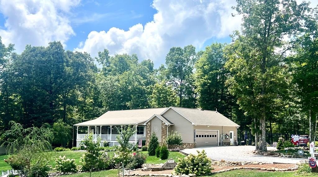 MONTEREY, Tennessee, 38574, United States, 3 Bedrooms Bedrooms, ,2 BathroomsBathrooms,Residential,Forsale,1907887