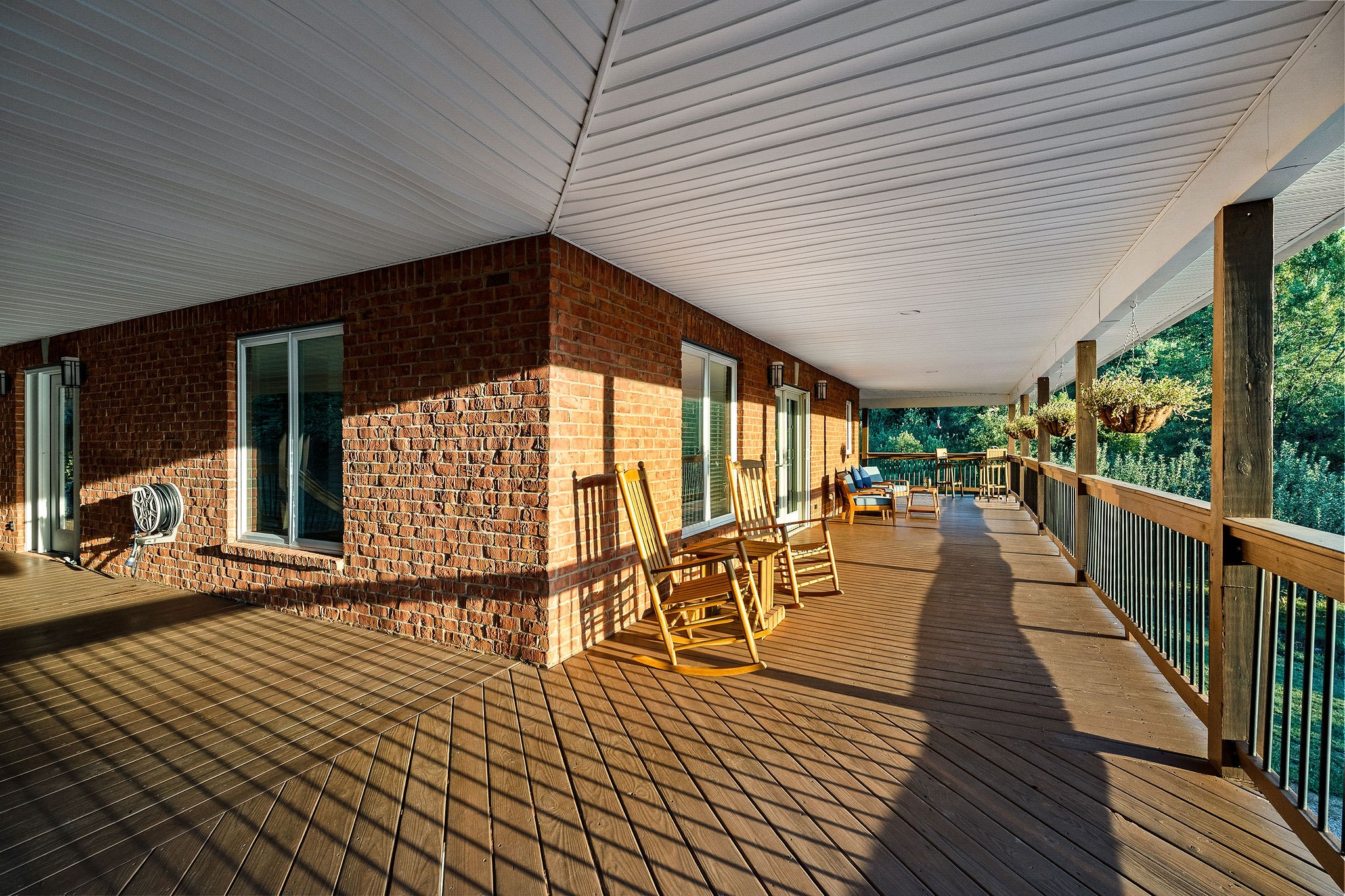 Lancaster, Tennessee, 38569, United States, 3 Bedrooms Bedrooms, ,2 BathroomsBathrooms,Residential,Forsale,1999476