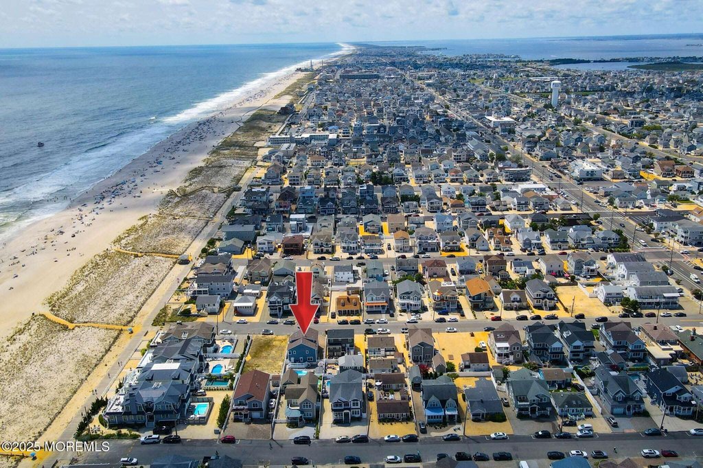 Lavallette, New Jersey, 08735, United States, 4 Bedrooms Bedrooms, ,3.5 BathroomsBathrooms,Residential,Forsale,1936814