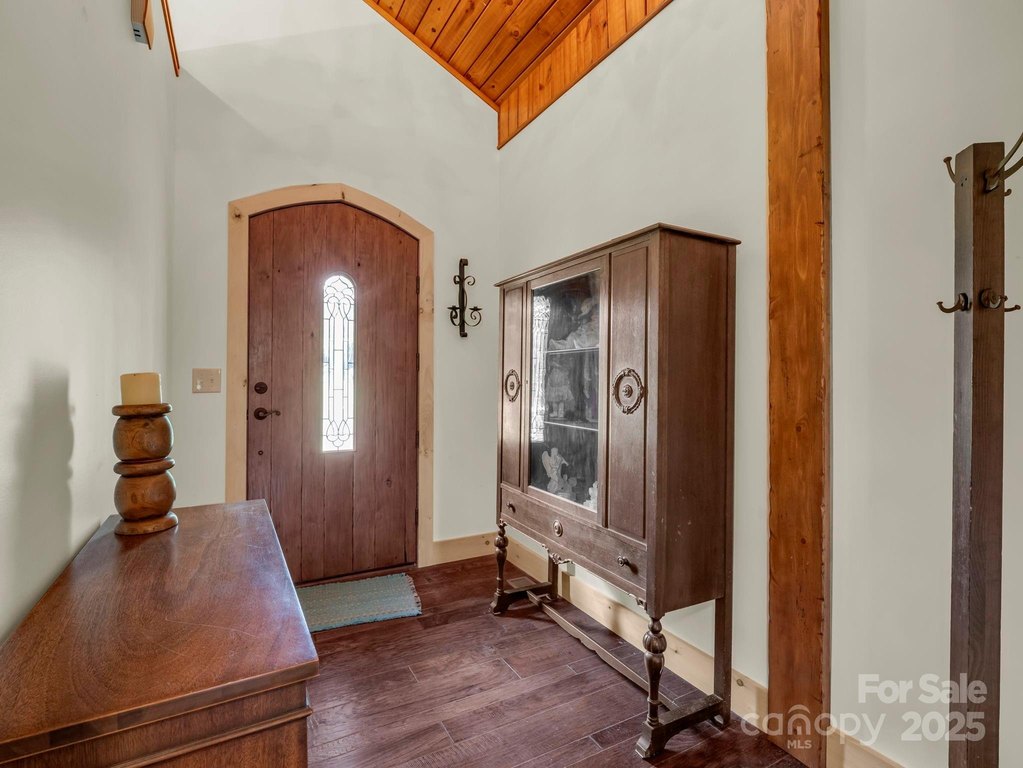 Saluda, North Carolina, 28773, United States, 3 Bedrooms Bedrooms, ,2 BathroomsBathrooms,Residential,Forsale,1985985