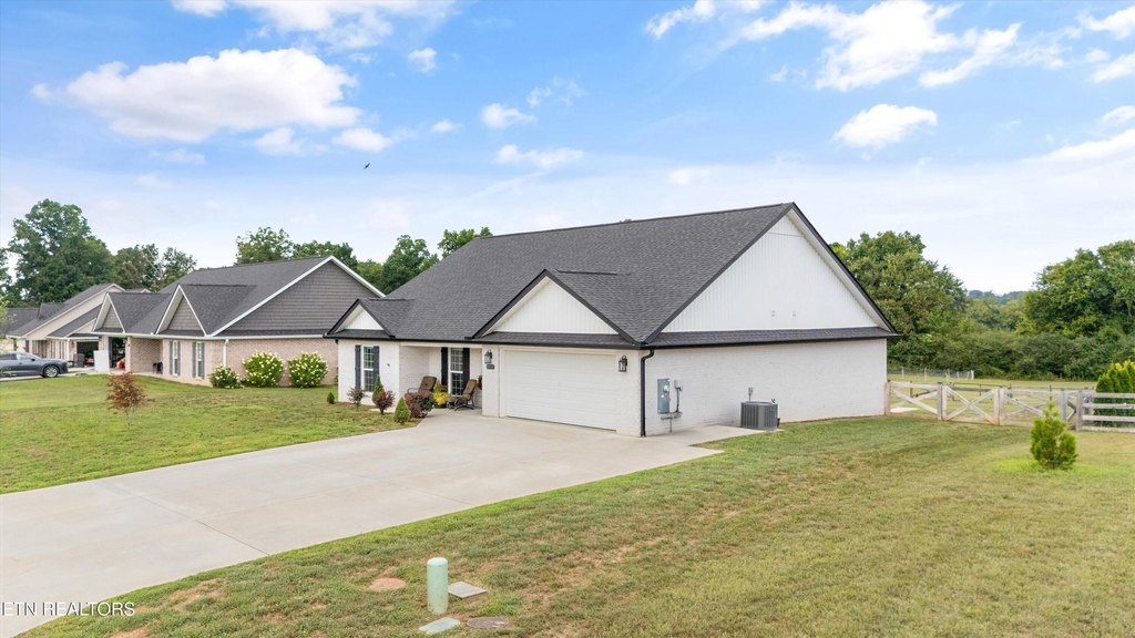 Seymour, Tennessee, 37865, United States, 3 Bedrooms Bedrooms, ,2 BathroomsBathrooms,Residential,Forsale,1942444