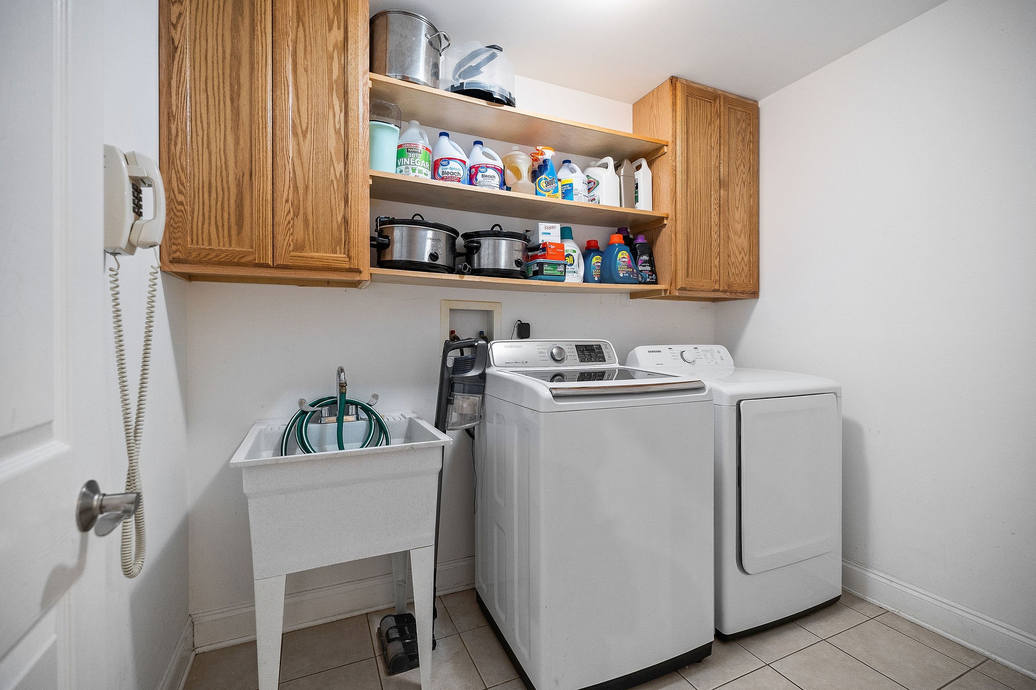 Lancaster, Tennessee, 38569, United States, 3 Bedrooms Bedrooms, ,2 BathroomsBathrooms,Residential,Forsale,1999476