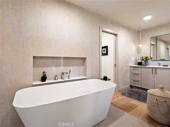 Paso Robles, California, 93446, United States, 4 Bedrooms Bedrooms, ,3 BathroomsBathrooms,Residential,Forsale,1929260