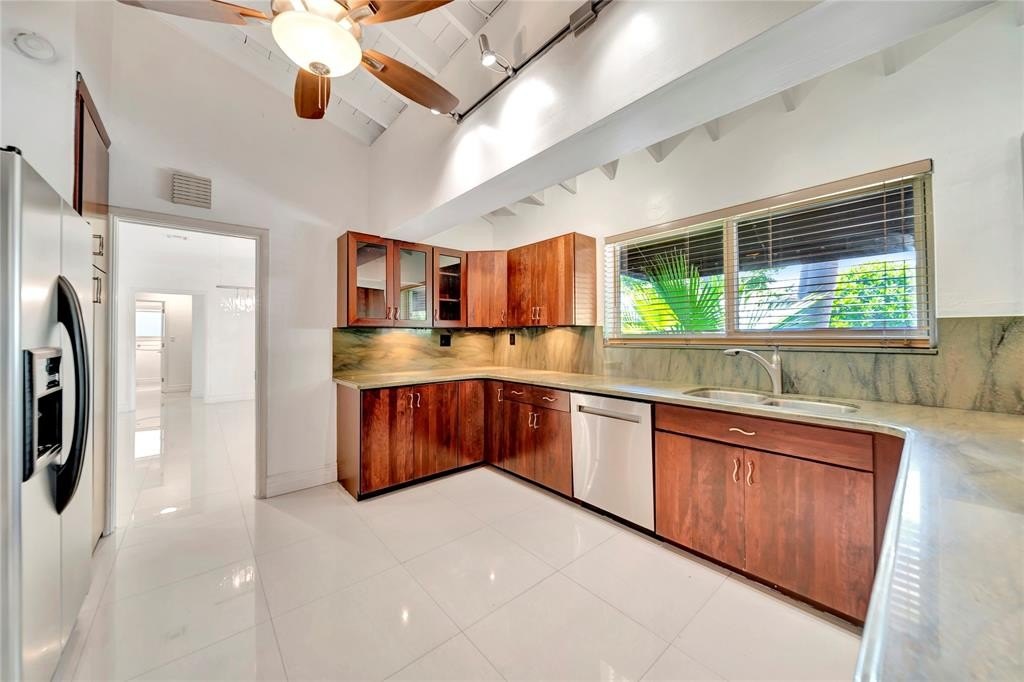 Fort Lauderdale, Florida, 33305, United States, 4 Bedrooms Bedrooms, ,4 BathroomsBathrooms,Residential,Forsale,1964547
