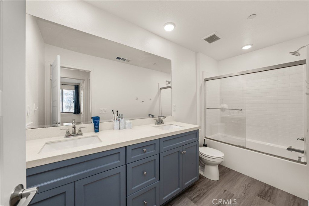 Menifee, California, 92584, United States, 5 Bedrooms Bedrooms, ,3 BathroomsBathrooms,Residential,Forsale,1941465