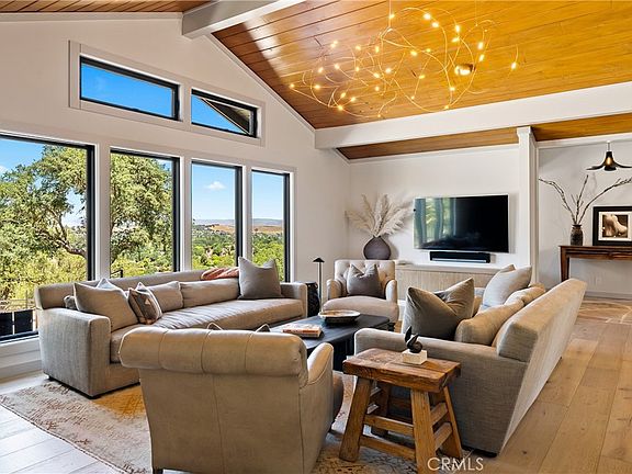 Paso Robles, California, 93446, United States, 4 Bedrooms Bedrooms, ,3 BathroomsBathrooms,Residential,Forsale,1929260
