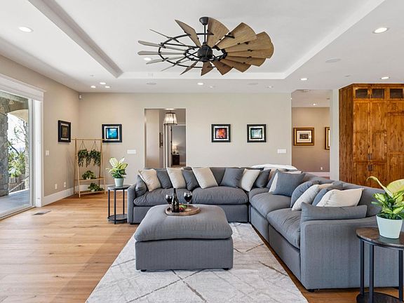 Santa Rosa, California, 95404, United States, 5 Bedrooms Bedrooms, ,5 BathroomsBathrooms,Residential,Forsale,1997665