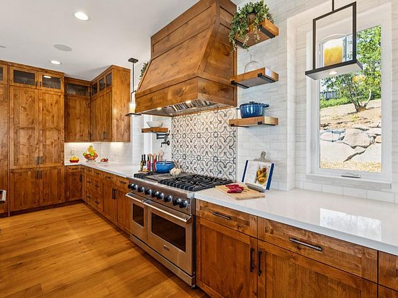 Santa Rosa, California, 95404, United States, 5 Bedrooms Bedrooms, ,5 BathroomsBathrooms,Residential,Forsale,1997665