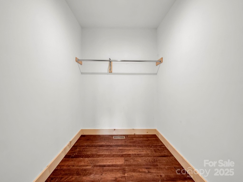 Saluda, North Carolina, 28773, United States, 3 Bedrooms Bedrooms, ,2 BathroomsBathrooms,Residential,Forsale,1985985