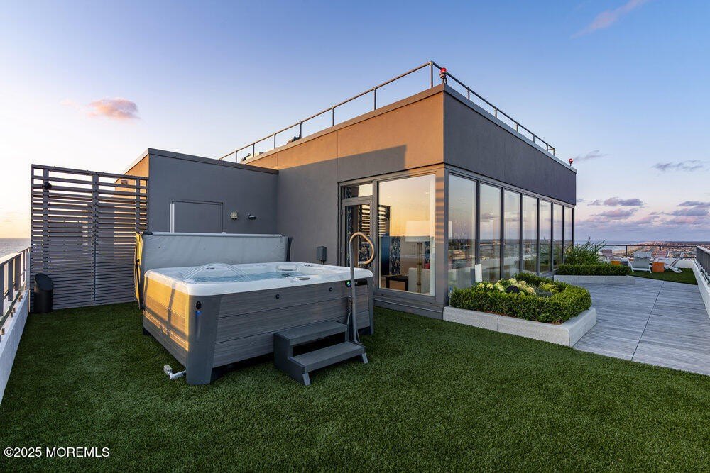 Asbury Park, New Jersey, 07712, United States, 6 Bedrooms Bedrooms, ,5.5 BathroomsBathrooms,Residential,Forsale,1936808