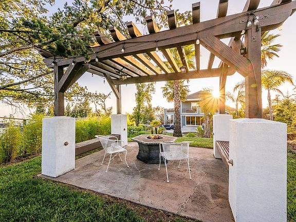 Santa Rosa, California, 95404, United States, 5 Bedrooms Bedrooms, ,5 BathroomsBathrooms,Residential,Forsale,1997665