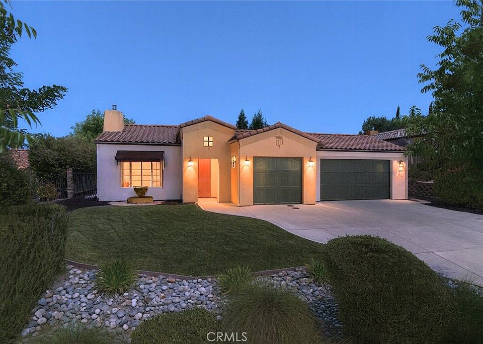 Paso Robles, California, 93446, United States, 4 Bedrooms Bedrooms, ,3 BathroomsBathrooms,Residential,Forsale,2004073