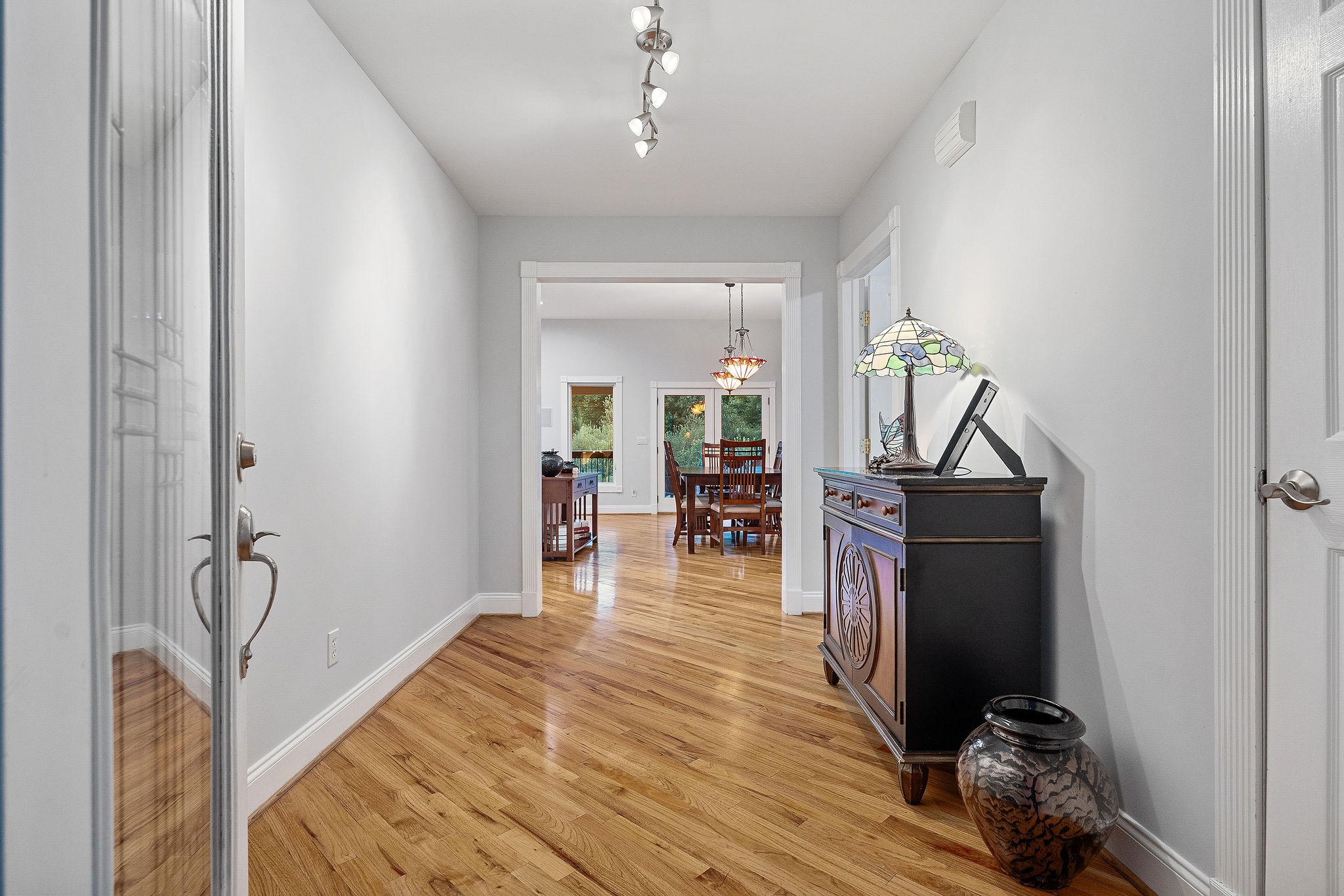 Lancaster, Tennessee, 38569, United States, 3 Bedrooms Bedrooms, ,2 BathroomsBathrooms,Residential,Forsale,1999476