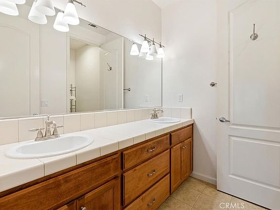 Paso Robles, California, 93446, United States, 4 Bedrooms Bedrooms, ,3 BathroomsBathrooms,Residential,Forsale,2004073