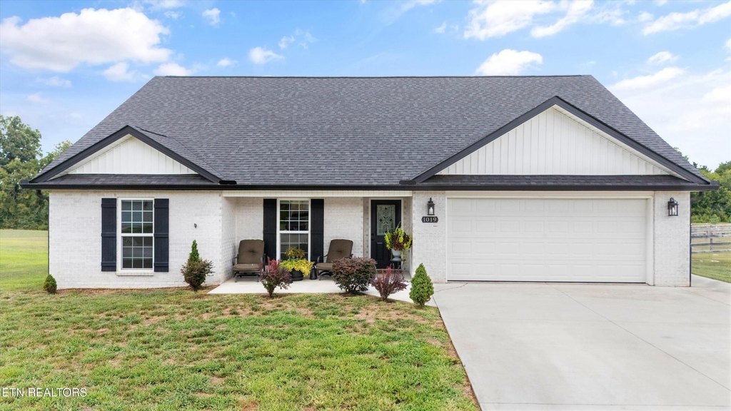 Seymour, Tennessee, 37865, United States, 3 Bedrooms Bedrooms, ,2 BathroomsBathrooms,Residential,Forsale,1942444
