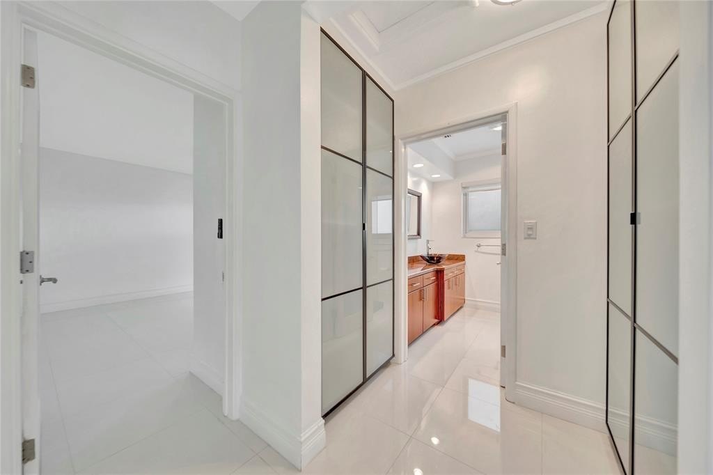 Fort Lauderdale, Florida, 33305, United States, 4 Bedrooms Bedrooms, ,4 BathroomsBathrooms,Residential,Forsale,1964547