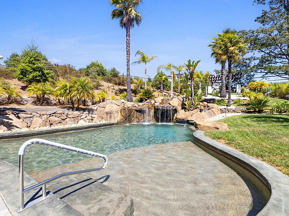 Santa Rosa, California, 95404, United States, 5 Bedrooms Bedrooms, ,5 BathroomsBathrooms,Residential,Forsale,1997665