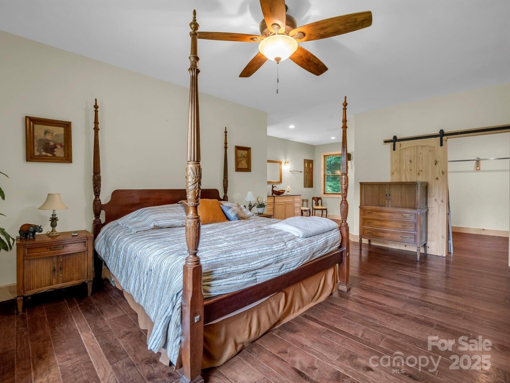 Saluda, North Carolina, 28773, United States, 3 Bedrooms Bedrooms, ,2 BathroomsBathrooms,Residential,Forsale,1985985