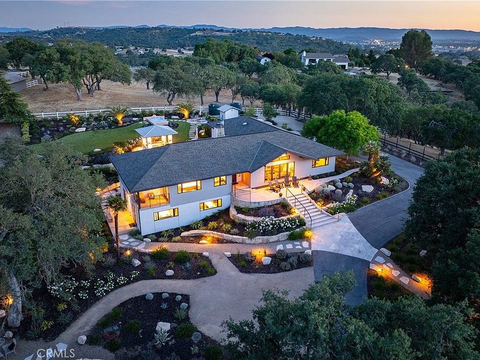 Paso Robles, California, 93446, United States, 4 Bedrooms Bedrooms, ,3 BathroomsBathrooms,Residential,Forsale,1929260