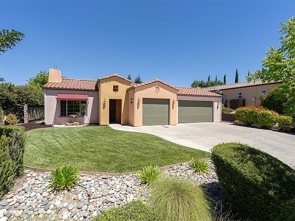 Paso Robles, California, 93446, United States, 4 Bedrooms Bedrooms, ,3 BathroomsBathrooms,Residential,Forsale,2004073