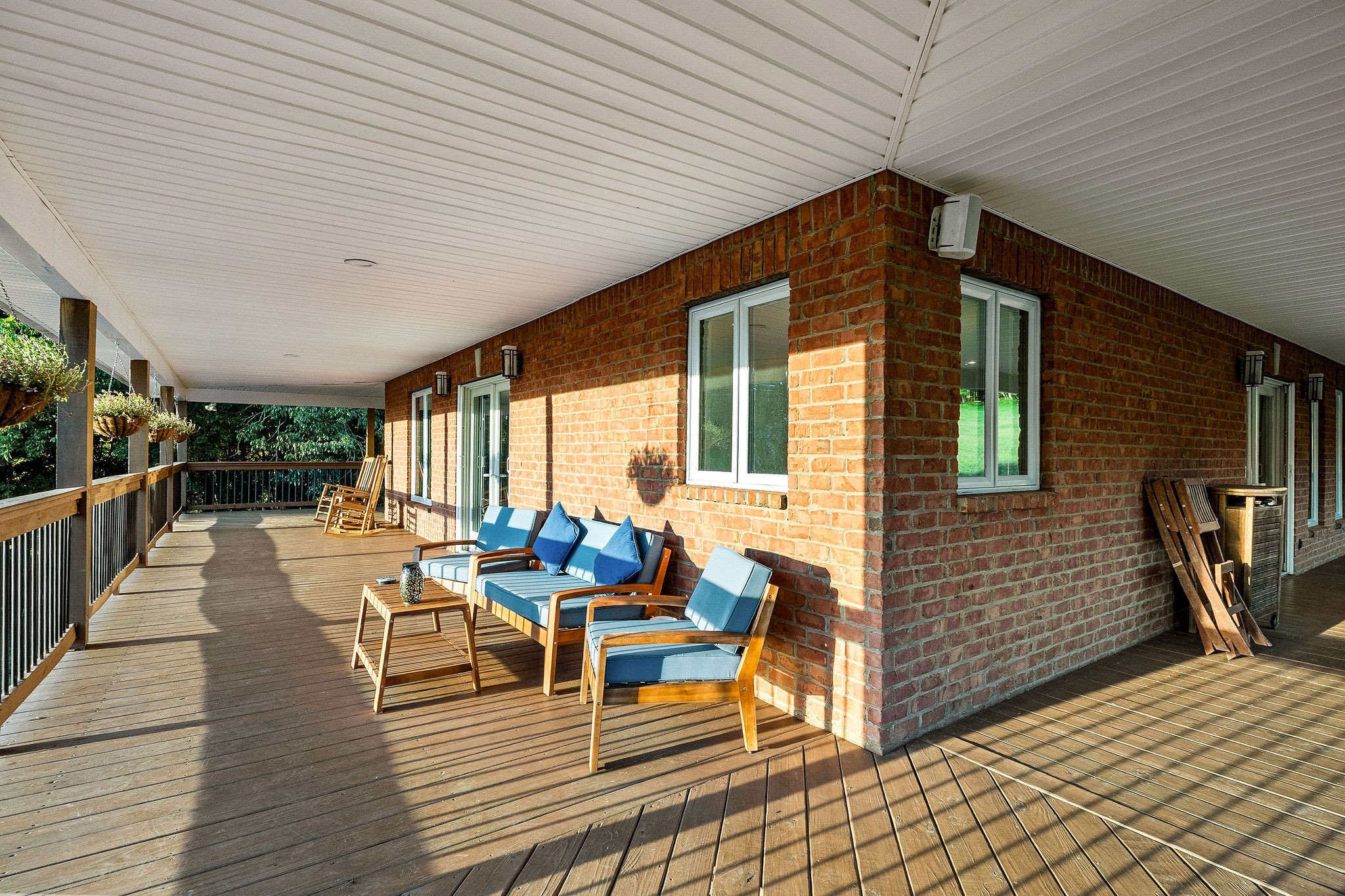 Lancaster, Tennessee, 38569, United States, 3 Bedrooms Bedrooms, ,2 BathroomsBathrooms,Residential,Forsale,1999476