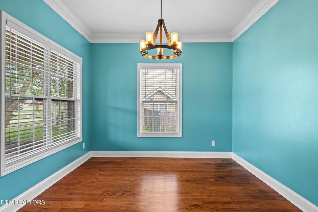 Maryville, Tennessee, 37801, United States, 5 Bedrooms Bedrooms, ,3.5 BathroomsBathrooms,Residential,Forsale,1910208