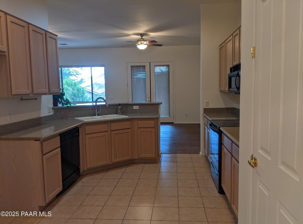 Prescott Valley, Arizona, 86314, United States, 3 Bedrooms Bedrooms, ,2 BathroomsBathrooms,Residential,Forsale,1968223