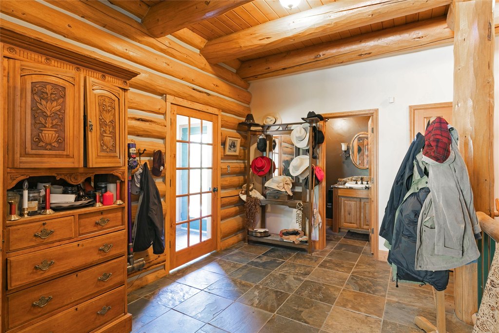 Philipsburg, Montana, 59858, United States, 3 Bedrooms Bedrooms, ,3.5 BathroomsBathrooms,Residential,Forsale,1986967