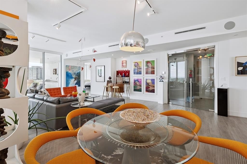 Fort Lauderdale, Florida, 33304, United States, 3 Bedrooms Bedrooms, ,3.5 BathroomsBathrooms,Residential,Forsale,1951902