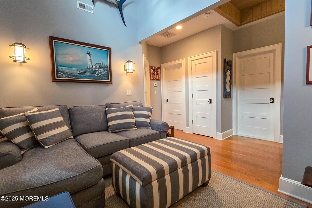 Lavallette, New Jersey, 08735, United States, 5 Bedrooms Bedrooms, ,3 BathroomsBathrooms,Residential,Forsale,1936816