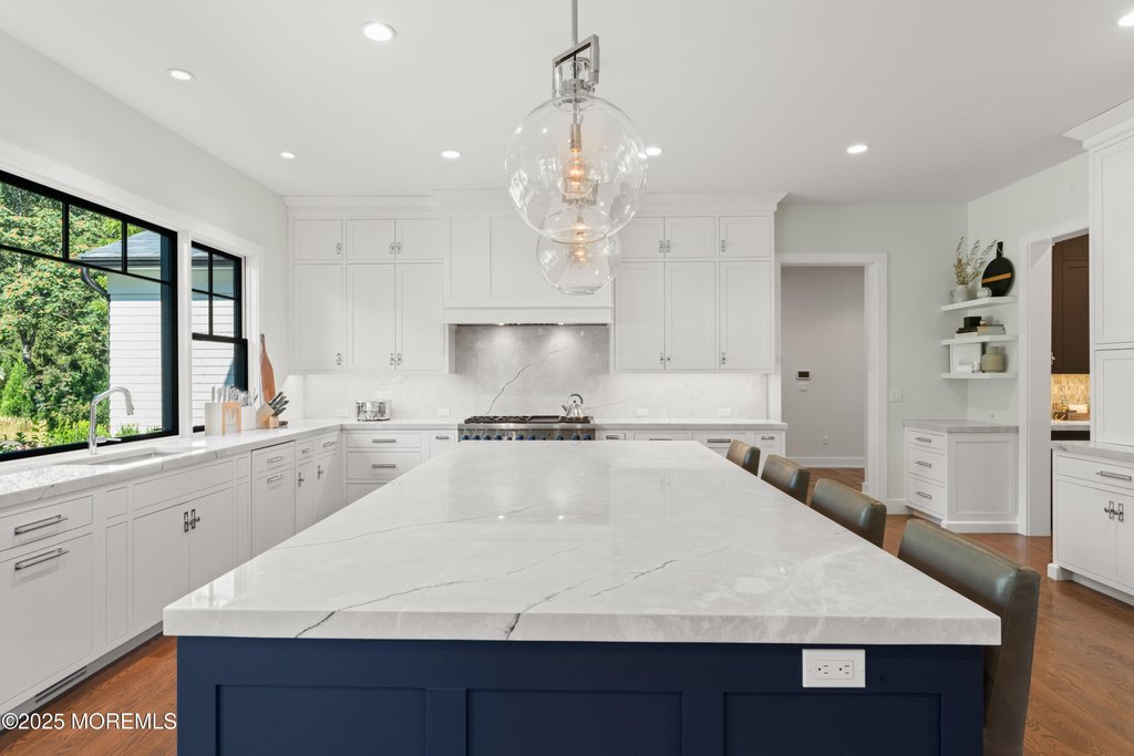 Rumson, New Jersey, 07760, United States, 6 Bedrooms Bedrooms, ,8.5 BathroomsBathrooms,Residential,Forsale,1936806