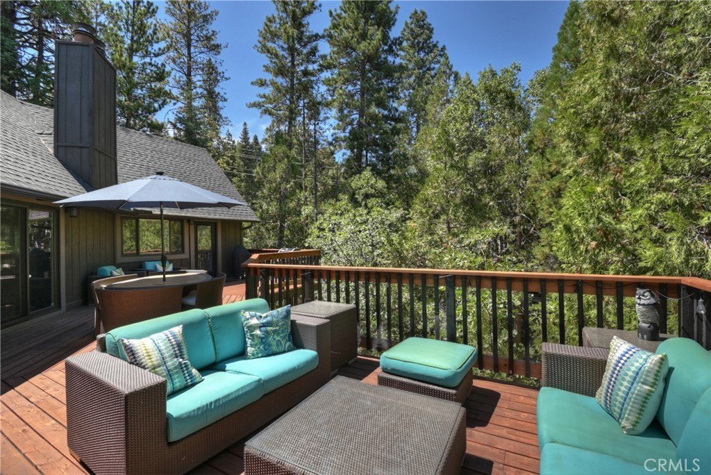 Lake Arrowhead, California, 92352, United States, 3 Bedrooms Bedrooms, ,2.5 BathroomsBathrooms,Residential,Forsale,1953307