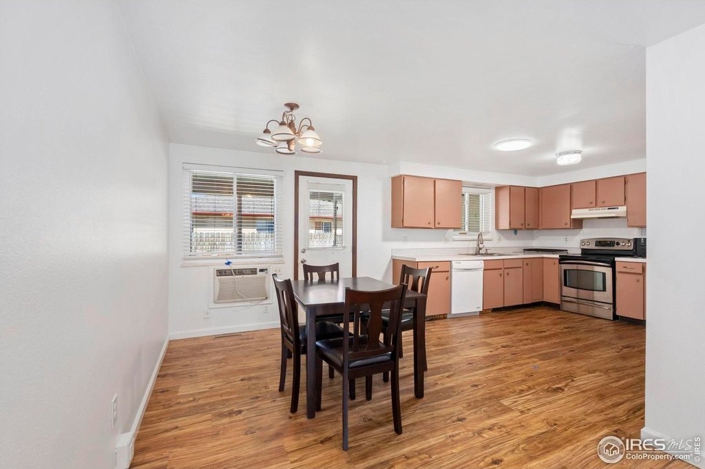 Loveland, Colorado, 80538, United States, 4 Bedrooms Bedrooms, ,3 BathroomsBathrooms,Residential,Forsale,1946711