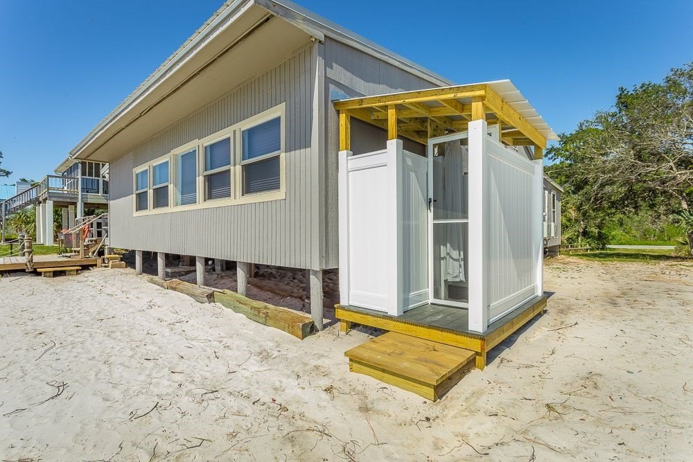 Carrabelle, Florida, 32322, United States, 4 Bedrooms Bedrooms, ,2 BathroomsBathrooms,Residential,Forsale,1926818