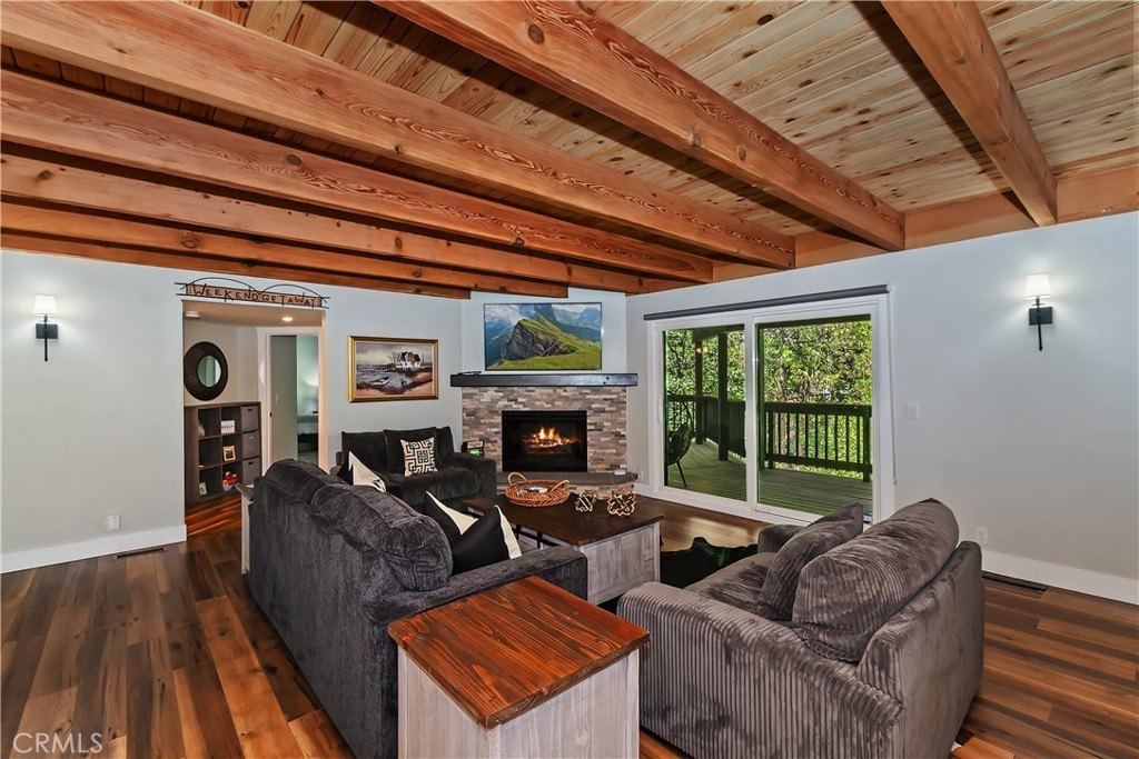 Lake Arrowhead, California, 92352, United States, 3 Bedrooms Bedrooms, ,2.5 BathroomsBathrooms,Residential,Forsale,1953307