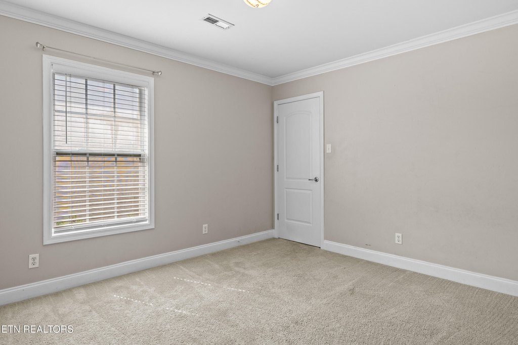 Maryville, Tennessee, 37801, United States, 5 Bedrooms Bedrooms, ,3.5 BathroomsBathrooms,Residential,Forsale,1910208
