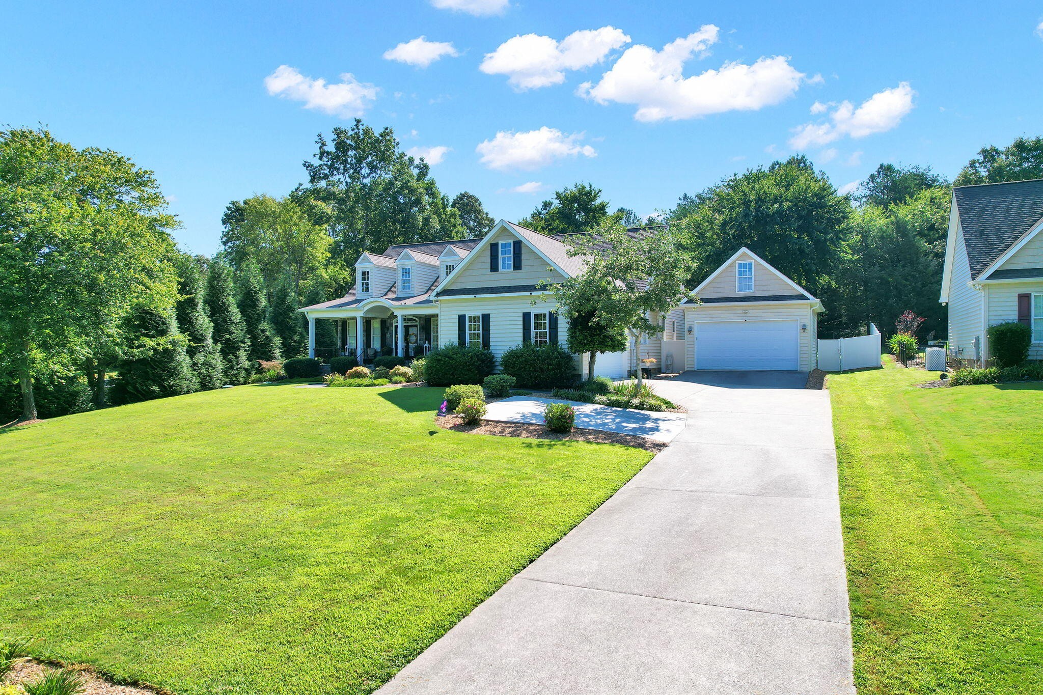 Cleveland, Tennessee, 37323, United States, 4 Bedrooms Bedrooms, ,3.5 BathroomsBathrooms,Residential,Forsale,2004692