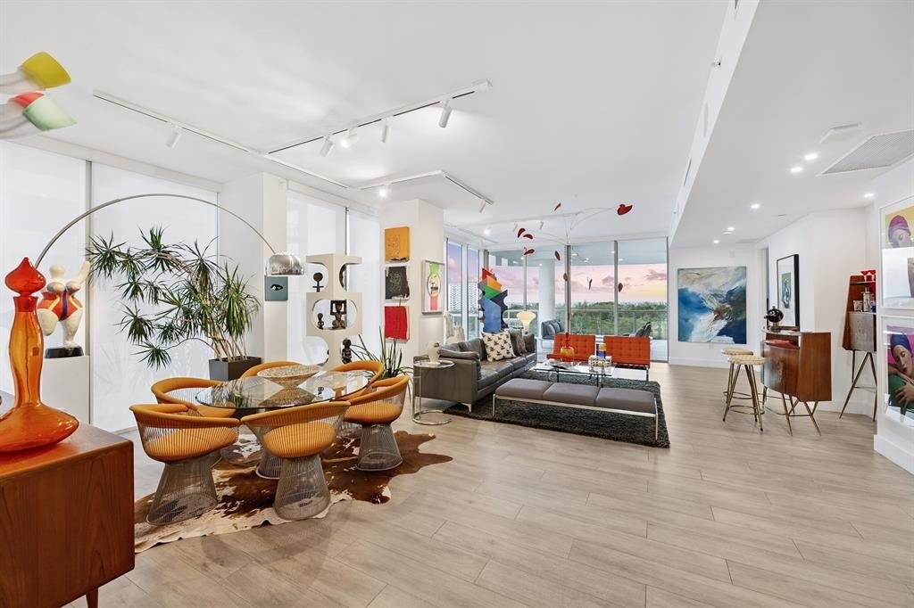 Fort Lauderdale, Florida, 33304, United States, 3 Bedrooms Bedrooms, ,3.5 BathroomsBathrooms,Residential,Forsale,1951902