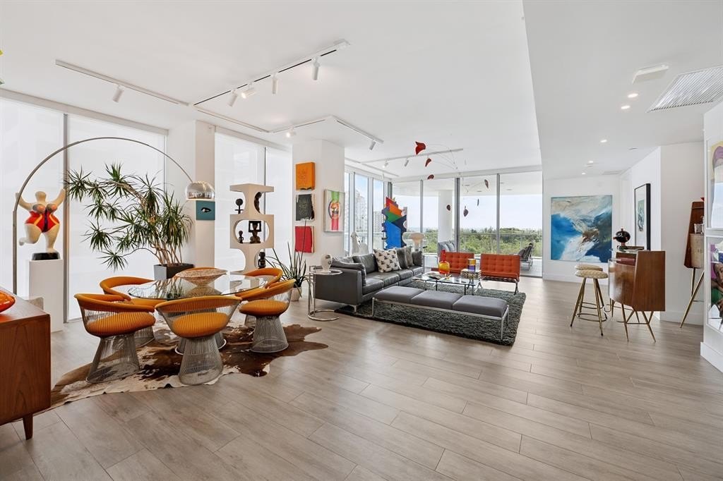 Fort Lauderdale, Florida, 33304, United States, 3 Bedrooms Bedrooms, ,3.5 BathroomsBathrooms,Residential,Forsale,1951902