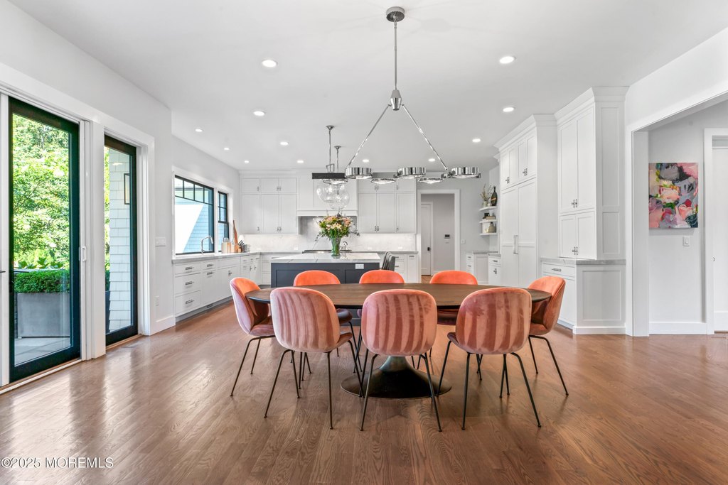 Rumson, New Jersey, 07760, United States, 6 Bedrooms Bedrooms, ,8.5 BathroomsBathrooms,Residential,Forsale,1936806