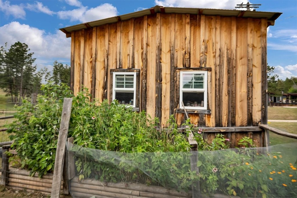 Custer, South Dakota, 57730, United States, 3 Bedrooms Bedrooms, ,2 BathroomsBathrooms,Residential,Forsale,1946253