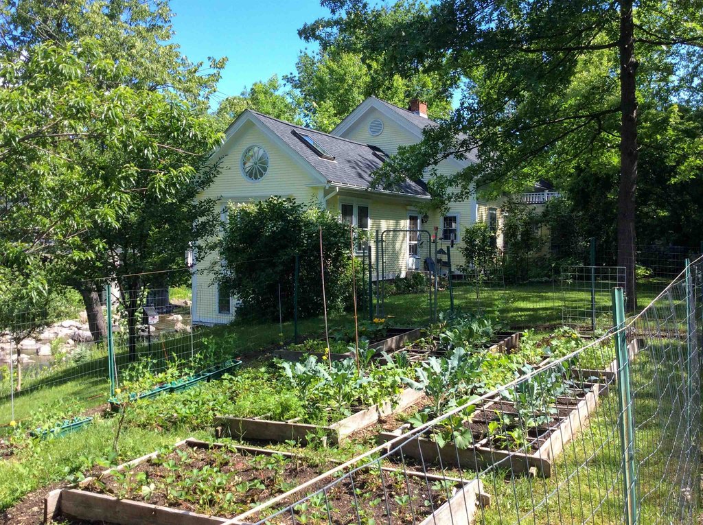 Woodstock, Vermont, 05091, United States, 4 Bedrooms Bedrooms, ,3 BathroomsBathrooms,Residential,Forsale,2004850