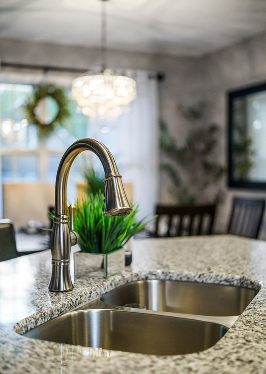 Byrdstown, Tennessee, 38549, United States, 4 Bedrooms Bedrooms, ,3.5 BathroomsBathrooms,Residential,Forsale,1953801