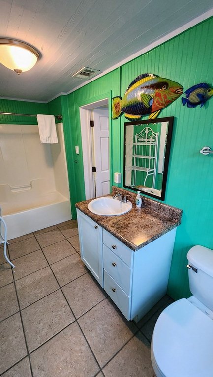 Carrabelle, Florida, 32322, United States, 2 Bedrooms Bedrooms, ,2 BathroomsBathrooms,Residential,Forsale,1968318